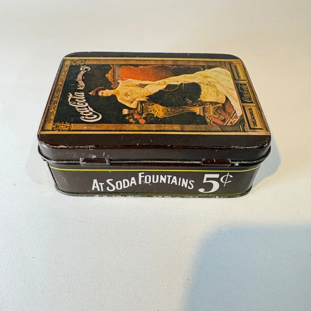 Vintage Coca-Cola Metal Tin Victorian Lady Soda Fountain 5 Cents Hinged Box